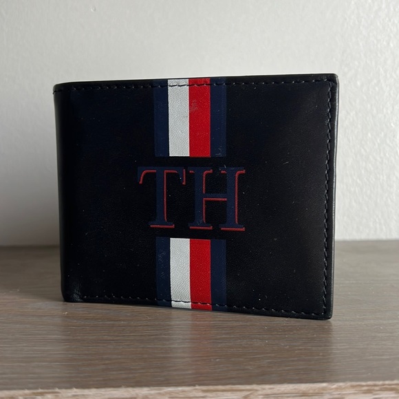 Tommy Hilfiger Wallet - Picture 1 of 4